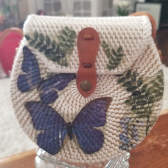 Round Rattan Bag - Picture 5 of 6